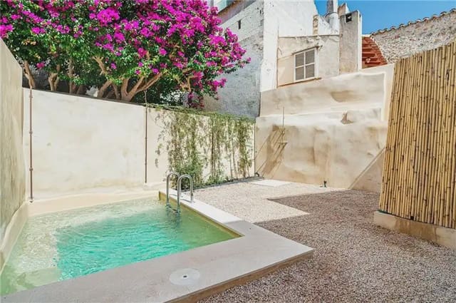 5 soverom Villa til salgs i Algaida med svømmebasseng garasje - € 1 190 000 (Ref: 10052009)