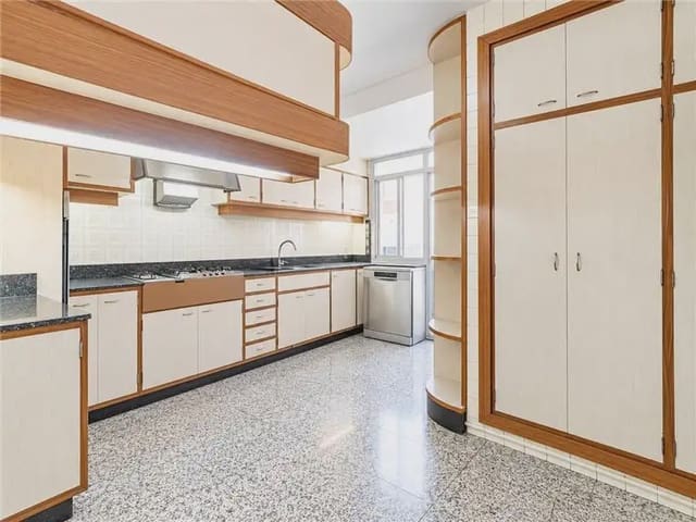 5 soveværelse Lejlighed til salg i Plaça dels Patins, Palma de Mallorca - € 795.000 (Ref: 10073061)