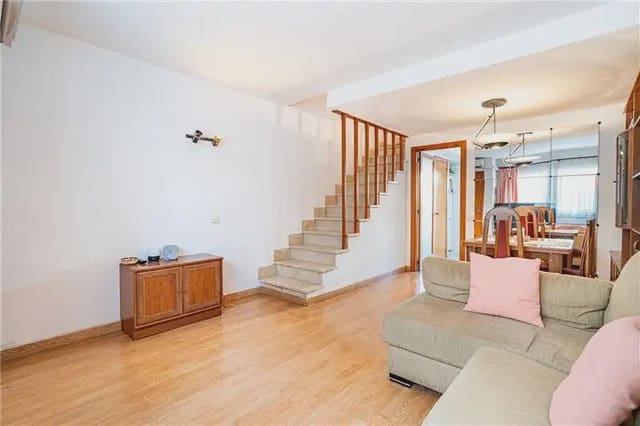 4 makuuhuone Rivitalo myytävänä paikassa El Toro / Port Adriano, Calvià mukana 
autotalli - 549 000 € (Ref: 10078796)