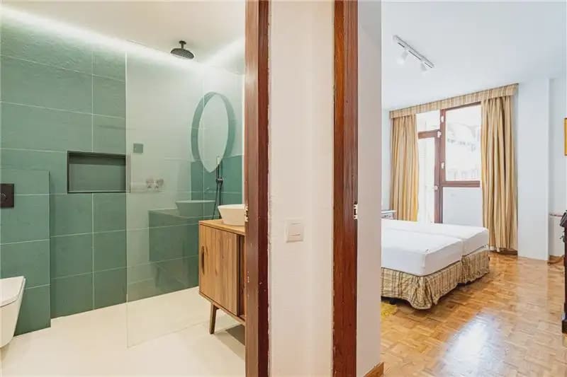 Appartement de 3 chambres à louer à Palma de Mallorca - 2 900 € (Ref: 10080210)