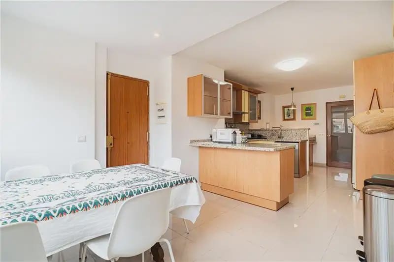 Appartement de 3 chambres à louer à Palma de Mallorca - 2 900 € (Ref: 10080210)
