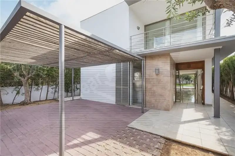Chalet de 3 habitaciones en Campos en alquiler con piscina garaje - 2.800 € (Ref: 10086920)