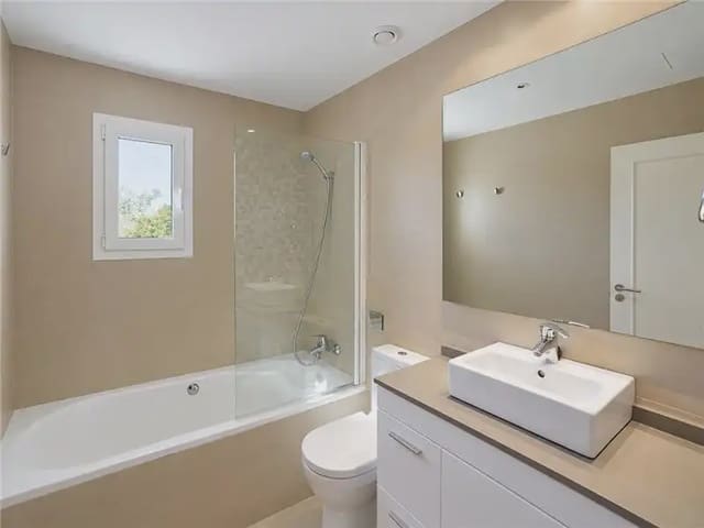 3 quarto Apartamento para arrendar em Los Almendros - Son Pacs, Palma de Mallorca com piscina garagem - 1 900 € (Ref: 10091514)