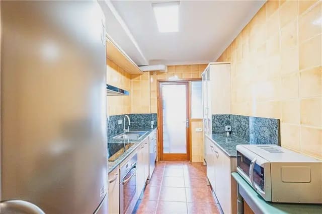 3 soverom Leilighet til leie i Pere Garau, Palma de Mallorca - € 1 900 (Ref: 10112153)