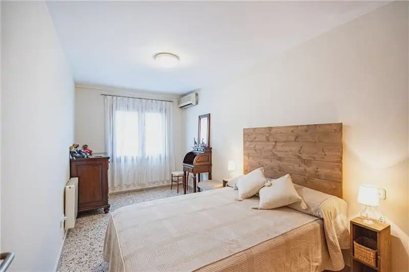 3 soverom Leilighet til leie i Palma de Mallorca - € 1 900 (Ref: 10112153)