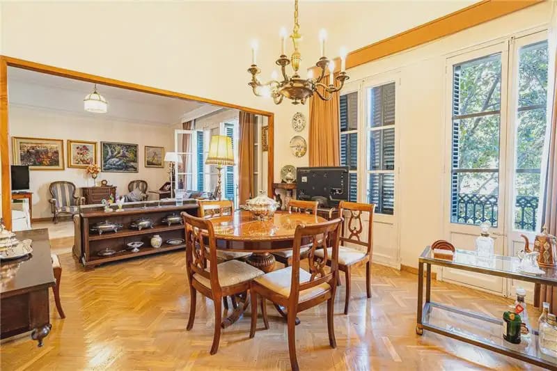 3 bedroom Flat for sale in Palma de Mallorca with garage - € 965,000 (Ref: 10113307)