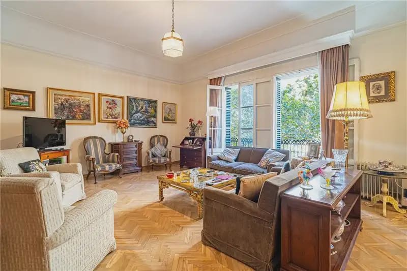 3 bedroom Flat for sale in Palma de Mallorca with garage - € 965,000 (Ref: 10113307)