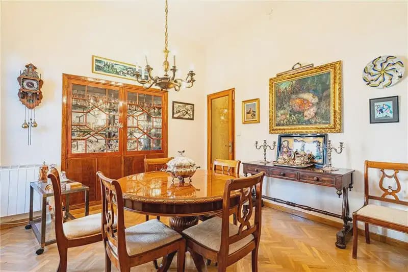 3 bedroom Flat for sale in Palma de Mallorca with garage - € 965,000 (Ref: 10113307)