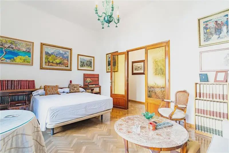 3 bedroom Flat for sale in Palma de Mallorca with garage - € 965,000 (Ref: 10113307)