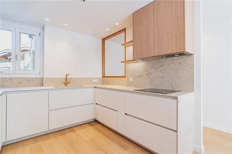 3 bedroom Flat for rent in Palma de Mallorca with garage - € 3,350 (Ref: 10117523)