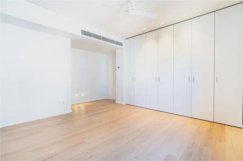 3 bedroom Flat for rent in Palma de Mallorca with garage - € 3,350 (Ref: 10117523)
