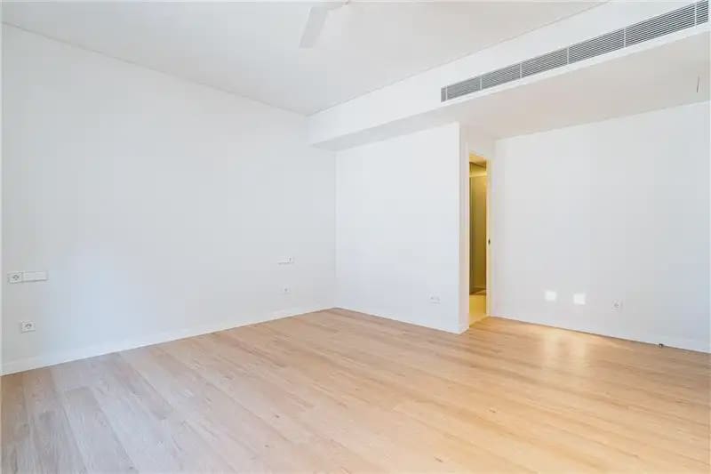 3 bedroom Flat for rent in Palma de Mallorca with garage - € 3,350 (Ref: 10117523)