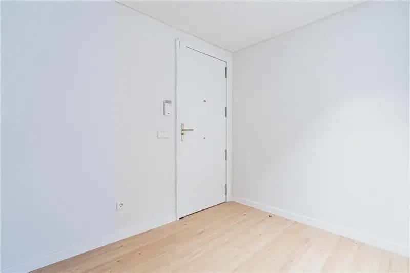 3 bedroom Flat for rent in Palma de Mallorca with garage - € 3,350 (Ref: 10117523)
