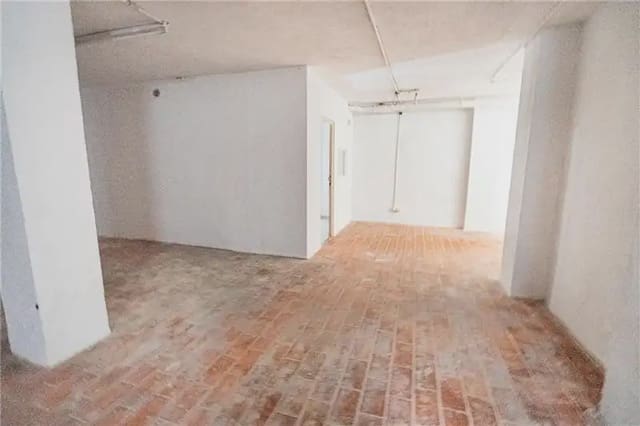 Comercial para arrendar em El Camp d'en Serralta, Palma de Mallorca - 1 500 € (Ref: 10120311)