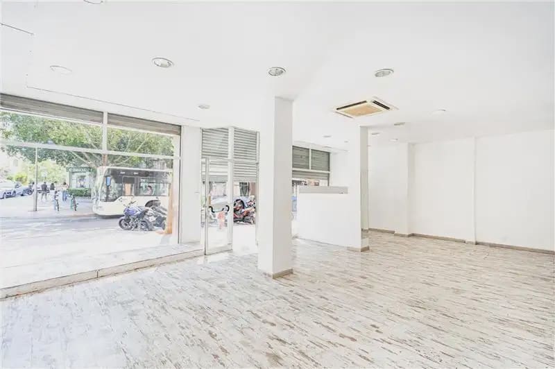 Comercial para arrendar em Palma de Mallorca - 1 500 € (Ref: 10120311)