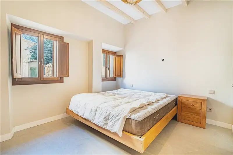 3 sovrum Hus till salu i Estellenchs - 1 200 000 € (Ref: 10120570)
