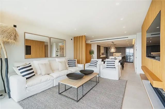 4 slaapkamer Penthouse te koop in Santa Ponsa, Calvià met zwembad garage - € 2.995.000 (Ref: 10130173)