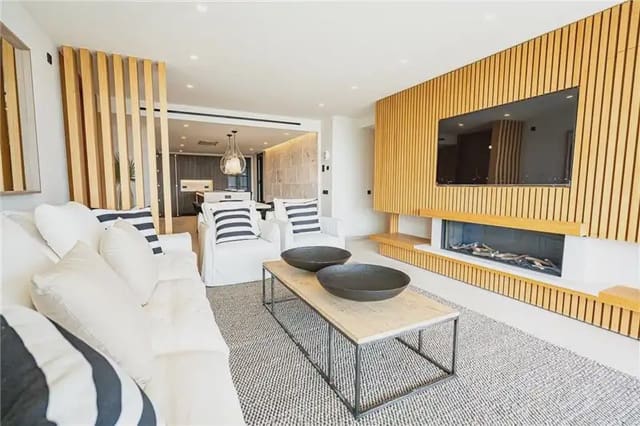4 slaapkamer Penthouse te koop in Santa Ponsa, Calvià met zwembad garage - € 2.995.000 (Ref: 10130173)