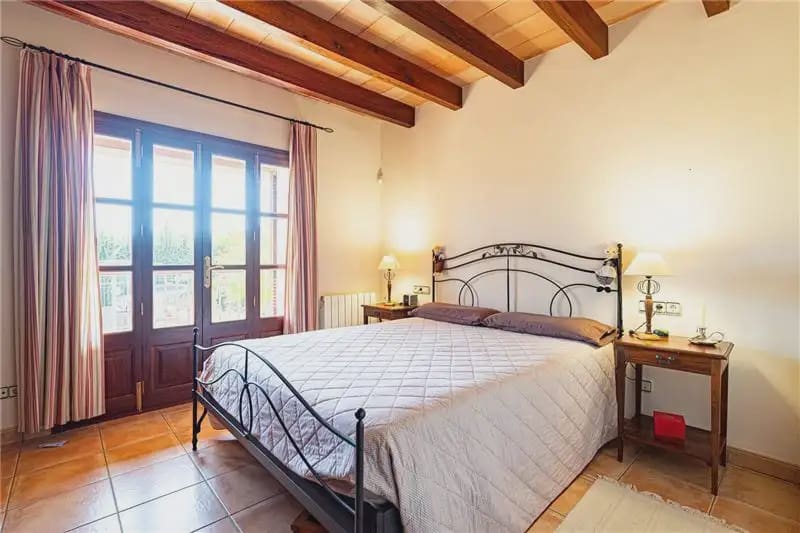 5 sovrum Villa till salu i Mancor de la Vall med garage - 1 150 000 € (Ref: 10130457)
