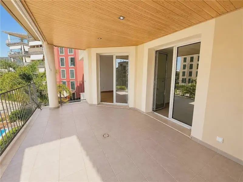2 slaapkamer Flat te koop in Palma de Mallorca met zwembad garage - € 850.000 (Ref: 10135044)