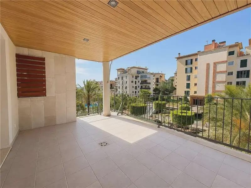 2 slaapkamer Flat te koop in Palma de Mallorca met zwembad garage - € 850.000 (Ref: 10135044)