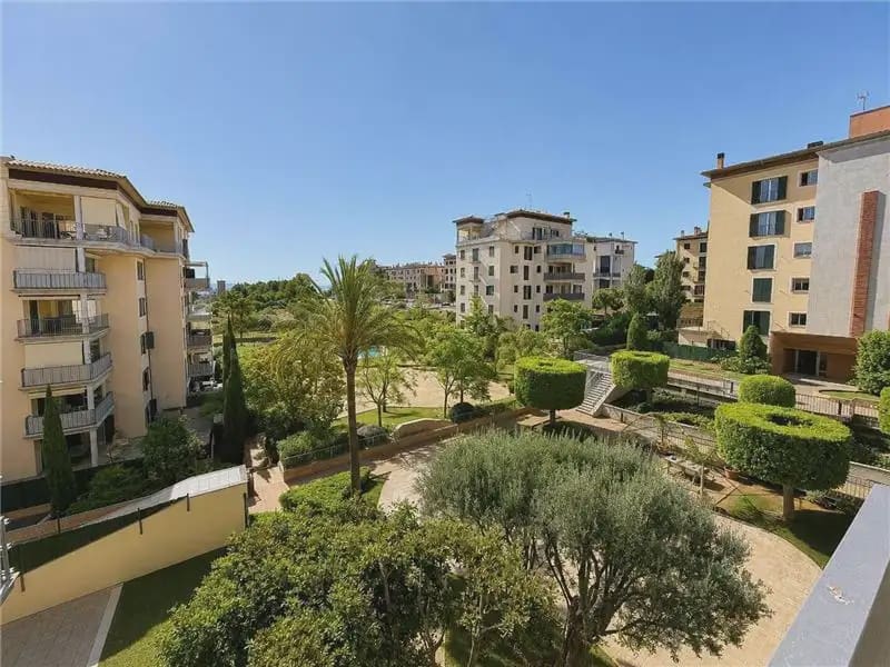 2 slaapkamer Flat te koop in Palma de Mallorca met zwembad garage - € 850.000 (Ref: 10135044)