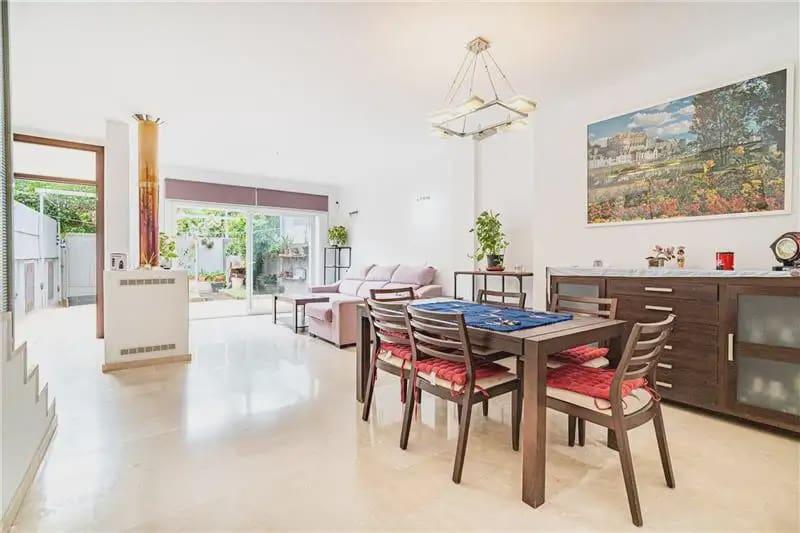 4 chambre Villa/Maison Mitoyenne à vendre à Palma de Mallorca avec garage - 799 000 € (Ref: 10136439)