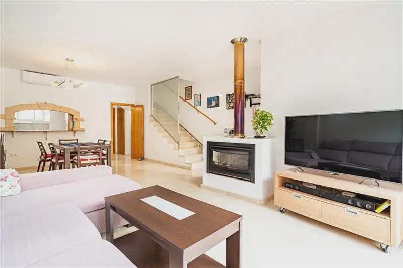 4 chambre Villa/Maison Mitoyenne à vendre à Palma de Mallorca avec garage - 799 000 € (Ref: 10136439)