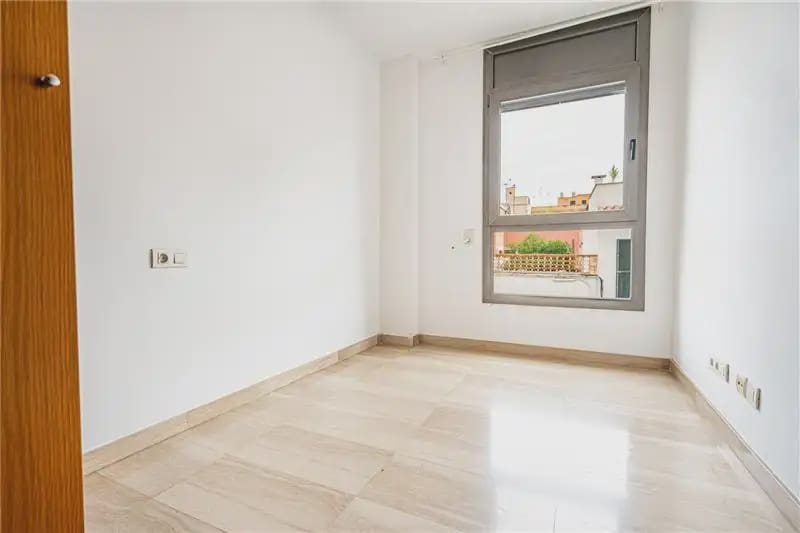 2 quarto Apartamento para arrendar em Palma de Mallorca com garagem - 1 700 € (Ref: 10140193)