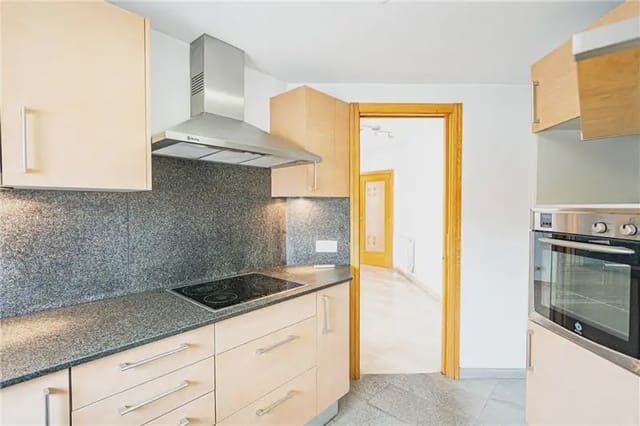 2 bedroom Flat for rent in Son Armadans, Palma de Mallorca with garage - € 1,700 (Ref: 10140193)