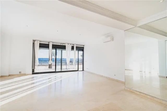4 bedroom Beach Apartment for rent in Es Molinar / El Molinar, Palma de Mallorca with garage - € 4,000 (Ref: 10140370)