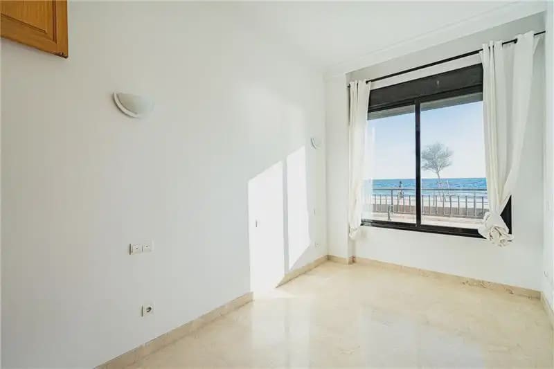 4 bedroom Beach Apartment for rent in Palma de Mallorca with garage - € 4,000 (Ref: 10140370)