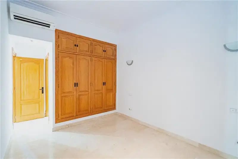 4 bedroom Beach Apartment for rent in Palma de Mallorca with garage - € 4,000 (Ref: 10140370)