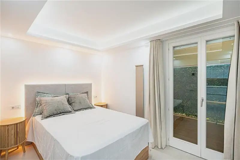 4 sovrum Lägenhet att hyra i Palma de Mallorca med pool garage - 6 000 € (Ref: 10147395)
