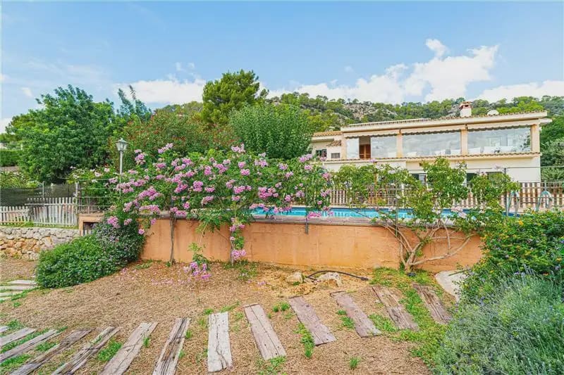 5 sovrum Villa till salu i Bunyola med pool garage - 895 000 € (Ref: 10177684)