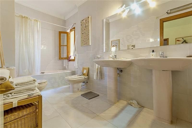 4 soveværelse Villa til salg i Portals Nous med swimmingpool - € 4.800.000 (Ref: 2869591)