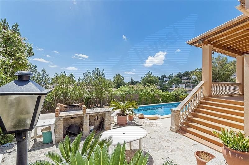 4 soveværelse Villa til salg i Portals Nous med swimmingpool - € 4.800.000 (Ref: 2869591)