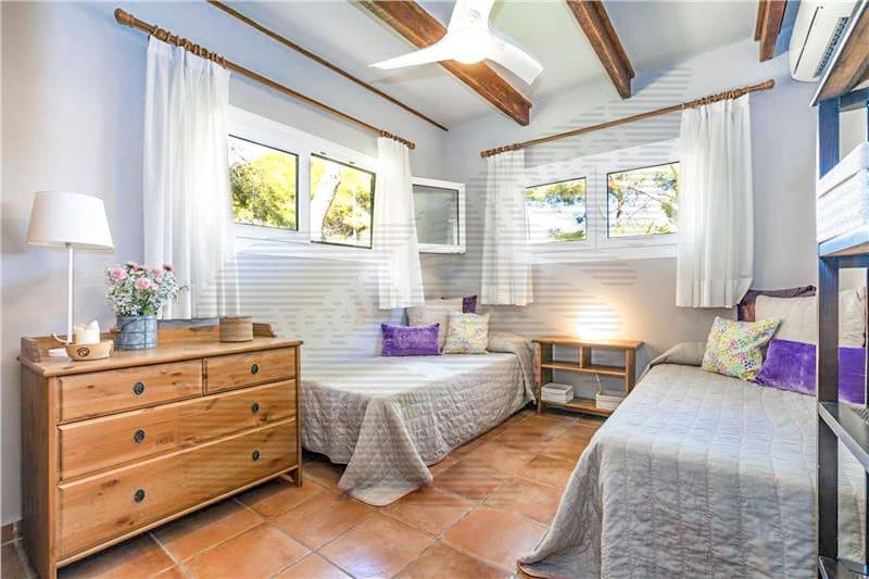 3 bedroom Villa for sale in Ses Salines - € 1,000,000 (Ref: 5554416)