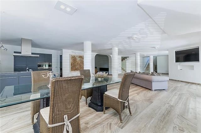 8 sypialnia Willa na sprzedaż w Son Vida, Palma de Mallorca z basenem garażem - 11 000 € (Ref: 7143575)