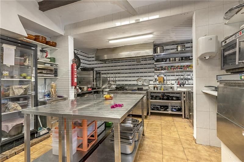 21 soveværelse Finca/Landehus til salg i Muro med swimmingpool garage - € 4.900.000 (Ref: 7216186)