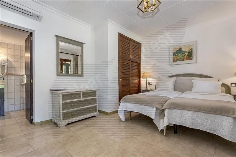 21 soveværelse Finca/Landehus til salg i Muro med swimmingpool garage - € 4.900.000 (Ref: 7216186)