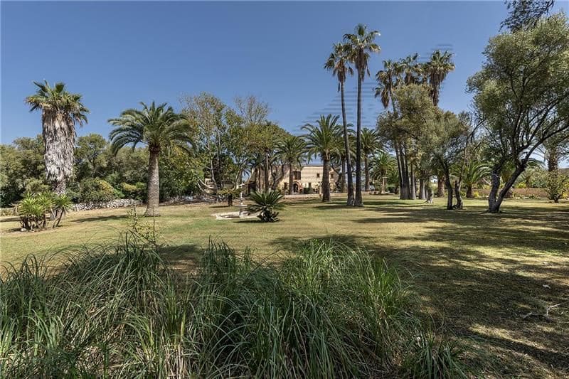 21 soveværelse Finca/Landehus til salg i Muro med swimmingpool garage - € 4.900.000 (Ref: 7216186)