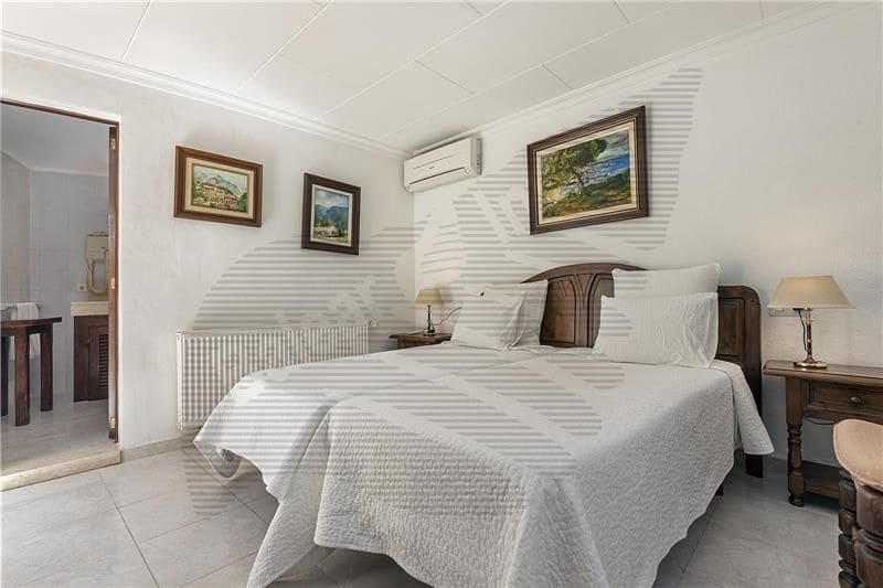 21 soveværelse Finca/Landehus til salg i Muro med swimmingpool garage - € 4.900.000 (Ref: 7216186)