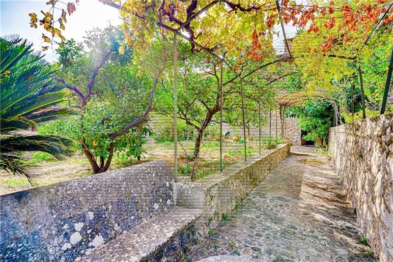 8 soveværelse Finca/Landehus til salg i Fornalutx - € 3.200.000 (Ref: 7272668)