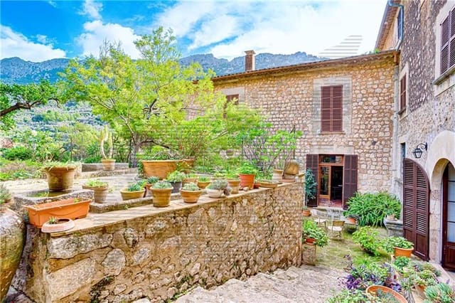 8 soveværelse Finca/Landehus til salg i Fornalutx - € 3.200.000 (Ref: 7272668)