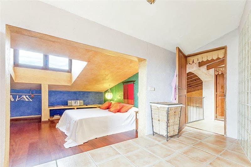 3 soveværelse Villa til salg i Calvia med swimmingpool - € 1.050.000 (Ref: 7427162)