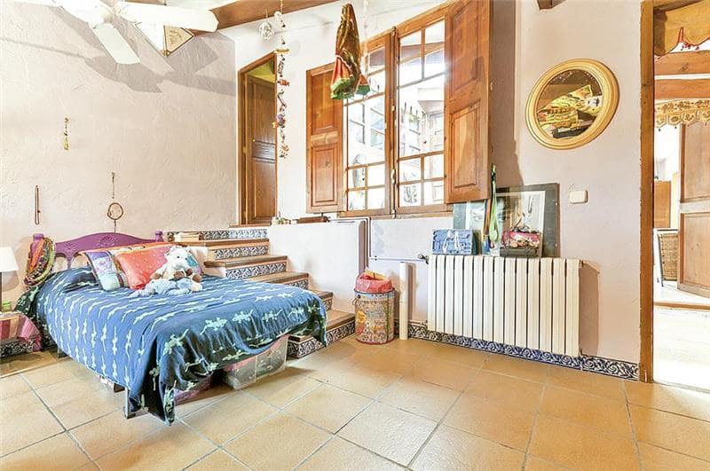 3 soveværelse Villa til salg i Calvia med swimmingpool - € 1.050.000 (Ref: 7427162)