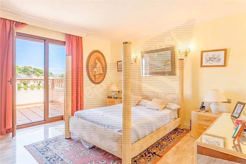 Chalet de 6 habitaciones en Son Ferriol en venta con piscina - 3.500.000 € (Ref: 7701744)