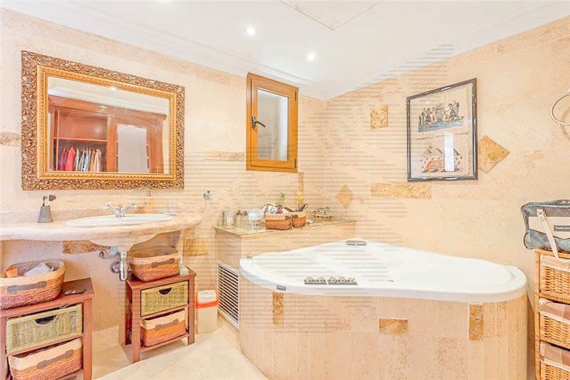 Chalet de 6 habitaciones en Son Ferriol en venta con piscina - 3.500.000 € (Ref: 7701744)