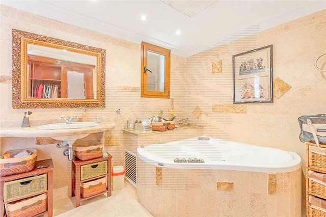 6 soveværelse Villa til salg i Son Ferriol, Palma de Mallorca med swimmingpool - € 3.500.000 (Ref: 7701744)